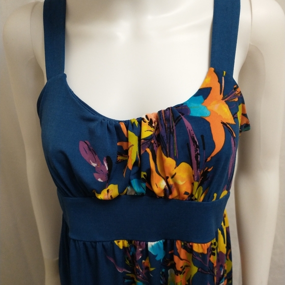 Floral Midi Floral Dress - Picture 4 of 7